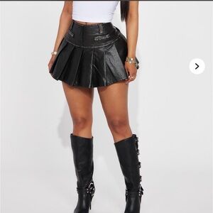 Black Pleated Mini Skirt